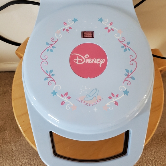 Disney Kitchen Villaware Disney Cinderella Waffle Maker Poshmark